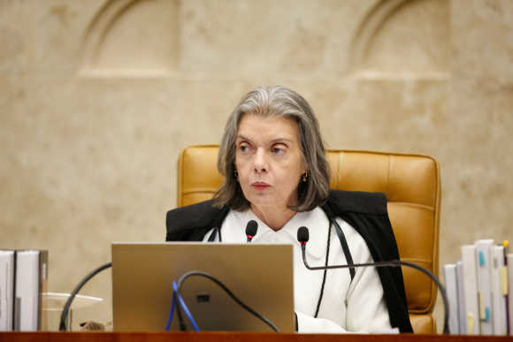 Ministra do STF, Cármen Lúcia votou a favor da ação que considera resolução que trata dos padrões de qualidades do ar considerado como “vaga e permissiva”.