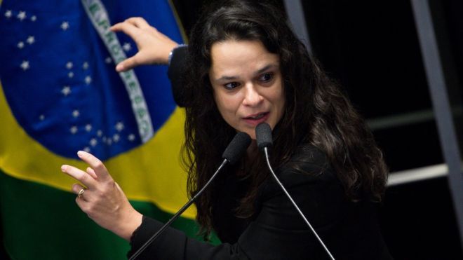 Janaína Paschoal quer juntar Bolsonaro e Amoêdo