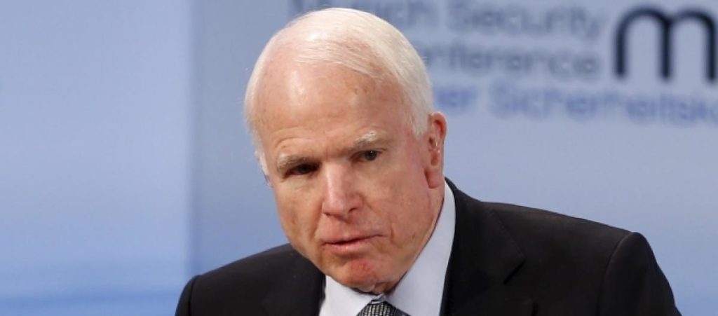 John McCain era republicano