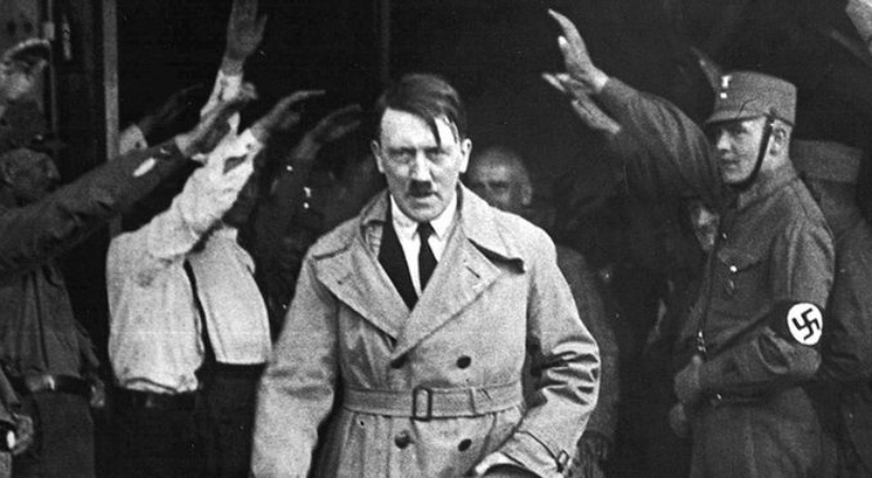 Hitler liderou a Alemanha nazista