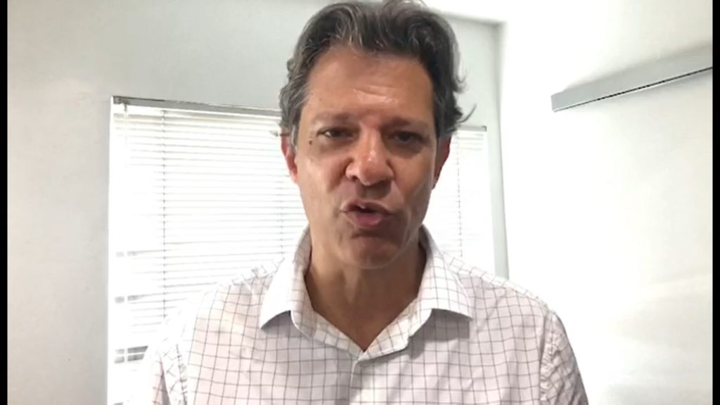 O petista Fernando Haddad em vídeo à militância