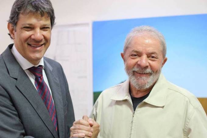 Haddad deve assumir o lugar de Lula na cabeça da chapa petista na disputa presidencial