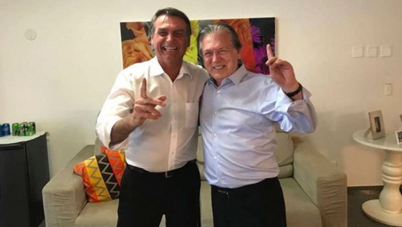 Bolsonaro me respeita, mas não sou amigo dele. São duas coisas diferentes", pontua presidente do PSL