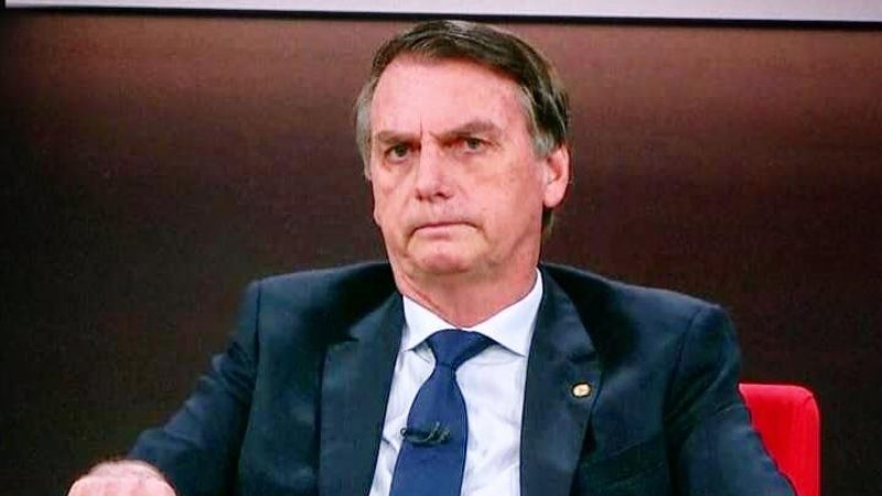 Bolsonaro nega participação em esquema de envio de mensagens pagas por empresários