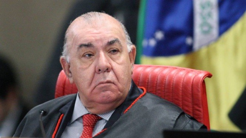 TSE. Ministro deu cinco dias de prazo para que defesa de Bolsonaro se manifeste