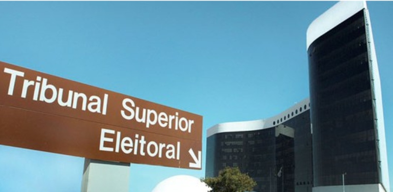 Partido de Ciro, PDT vai à sede do TSE em Brasília. Tribunal tem recebido diversas ações relativas a abuso de poder econômico e fake news nas eleições deste ano