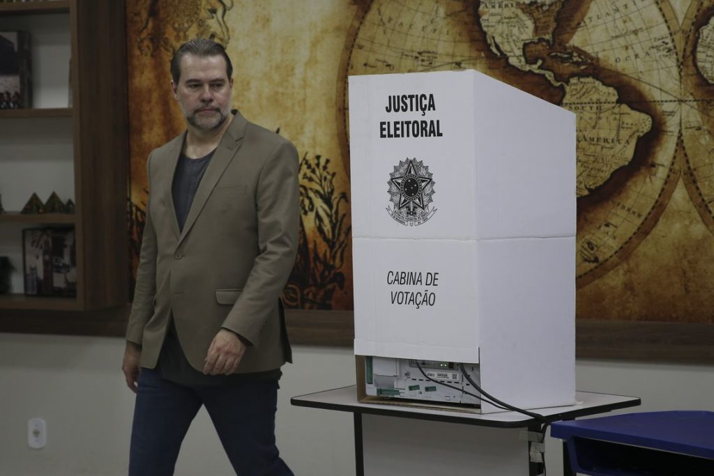 Dias Toffoli vota em Brasília