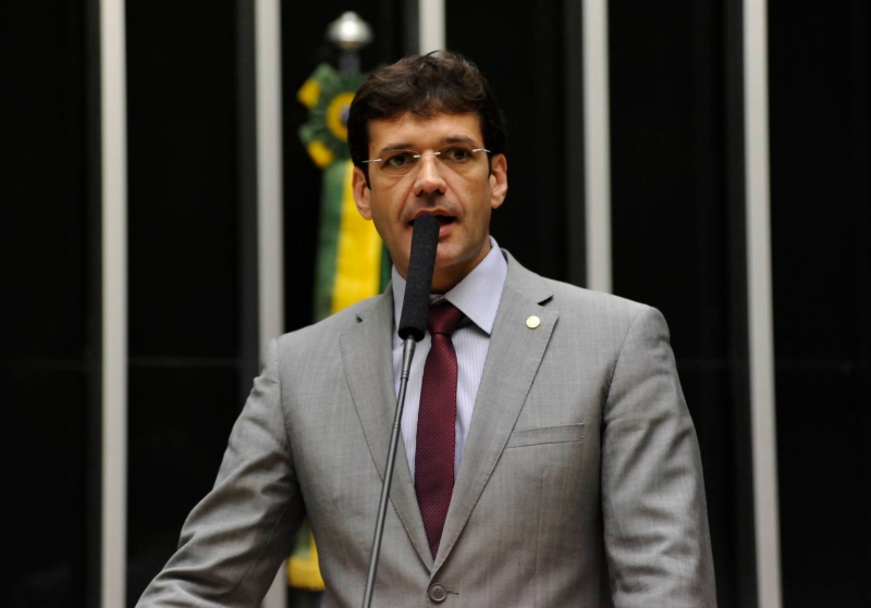 Marcelo. Com 44 anos de idade, Marcelo Álvaro Antônio reelegeu-se para a Câmara em outubro com a maior votação obtida em Minas Gerais