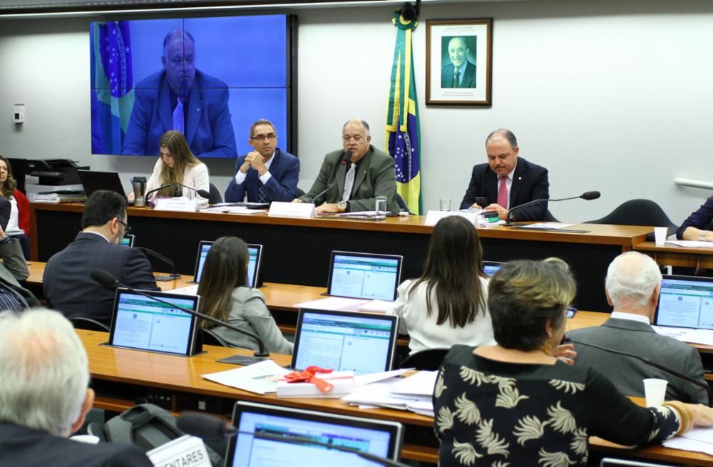 Escola.Marcos Rogério (DEM-RO) afirmou, ao encerrar a reunião desta terça-feira 11), que nao convocará novas sessões do Escola Sem Partido