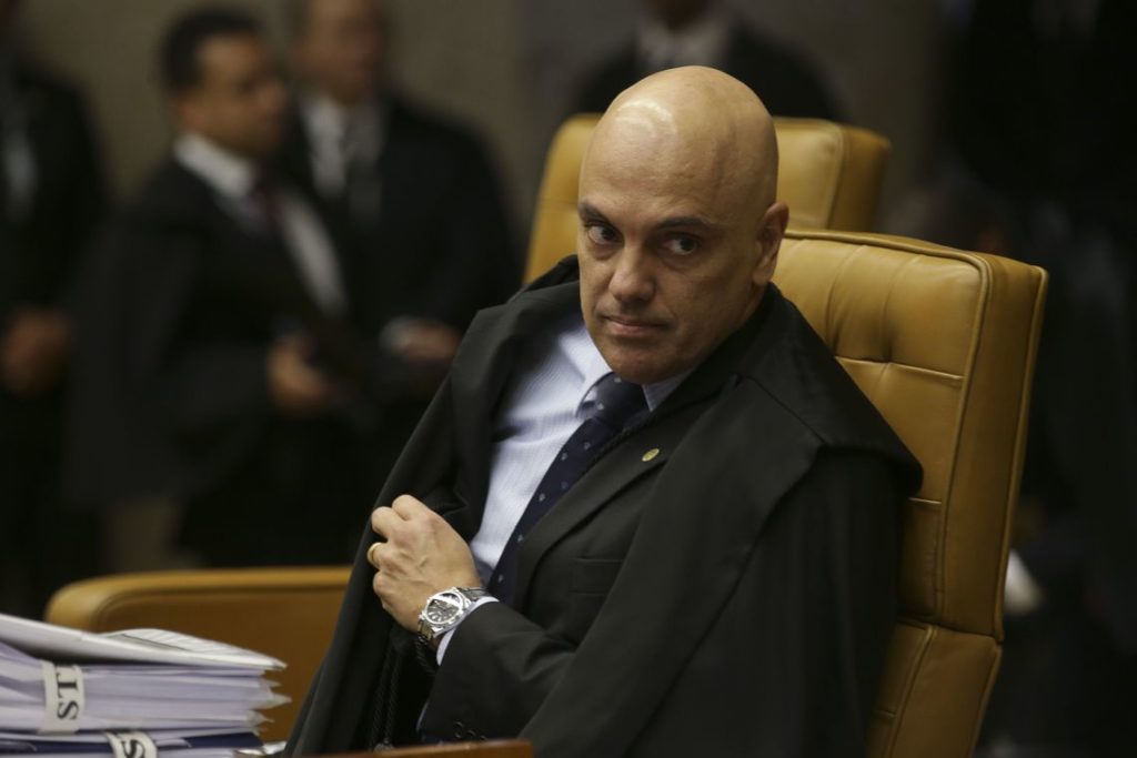 Alexandre de Moraes assume o comando do TSE em meio às eleições e após anos de tensão com Jair Bolsonaro e seus aliados. Foto: Antonio Cruz/Agência Brasil
