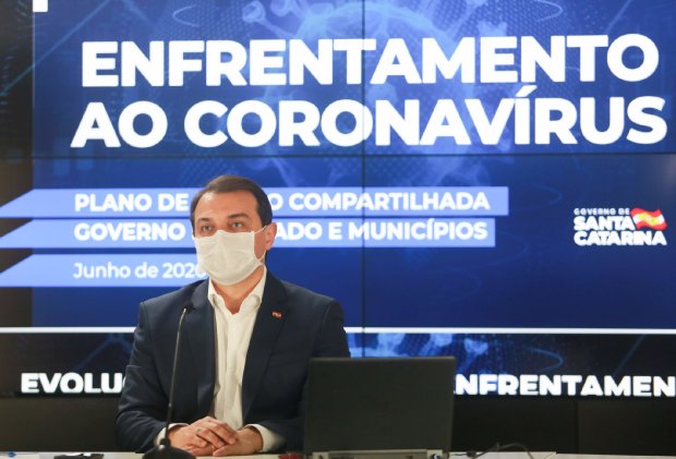 Governador de Santa Catarina, Carlos Moisés (sem partido), protocolou uma representação no TCU para suspender os contratos de energia de reserva feitos pela Aneel.