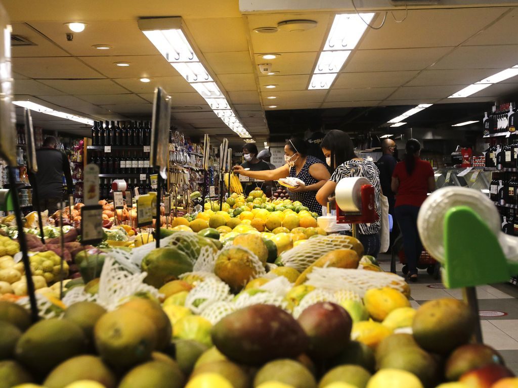 Supermercado na zona sul do Rio de Janeiro. IBGE calculou a prévia da inflação como a maior em cinco anos