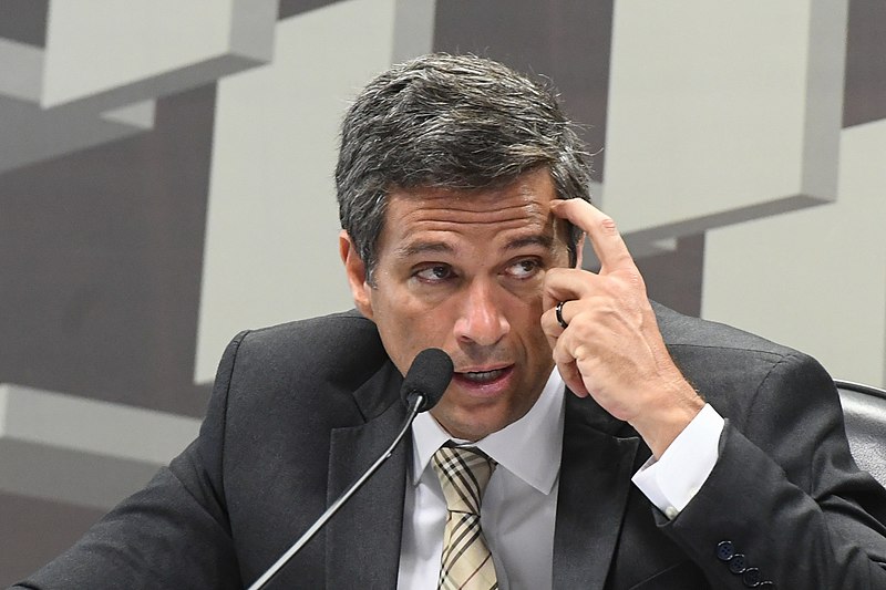 Roberto Campos Neto tem sido alvo de críticas do presidente Lula e do Congresso por causa de manutenção de elevada taxa básica de juros. Foto: Marcos Oliveira/Agência Senado