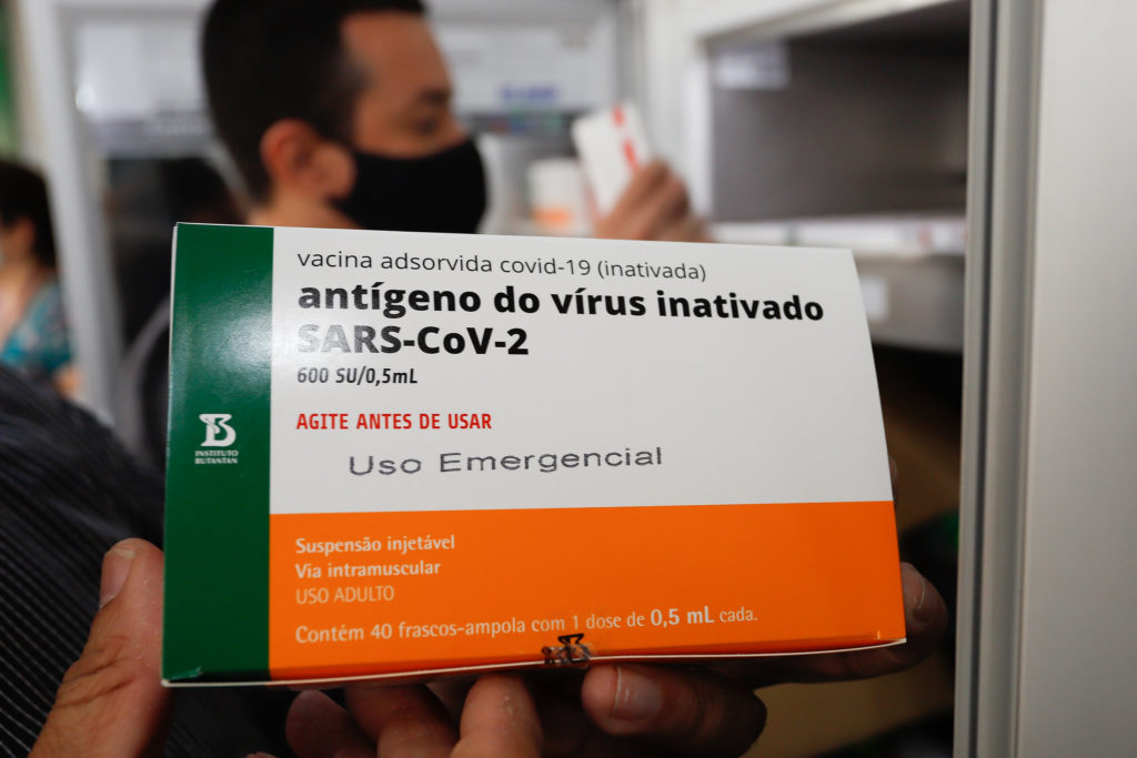Porto Alegre, RS 19/01/2021 Chegada dos imunizantes para SARS Covid 19, vacina Coronavac, na sede da DGVS, Núcleo de Imunizações. Foto: Cristine Rochol/PMPA