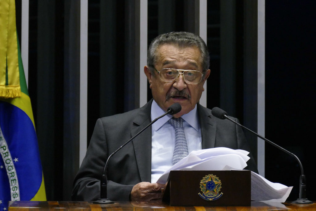 José Maranhão no plenário do Senado, em 2018: cassado durante da ditadura, voltou à política na redemocratização [fotografo]Roque de Sá/Agência Senado[/fotografo]