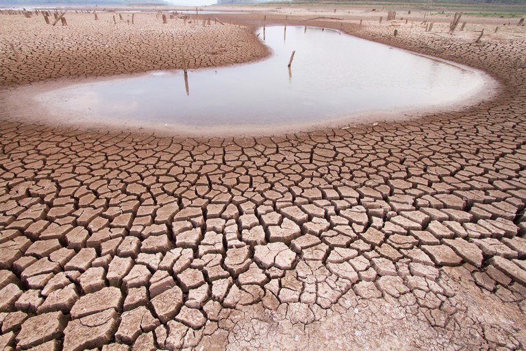 Seca intensa e crise hídrica impacta na geração de energia, na agropecuária e outros setores essenciais da economia. Foto: EBC