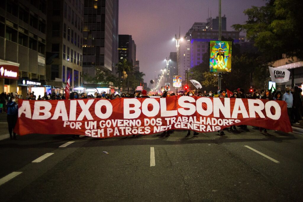 Entidades sindicais e partidos de esquerda organizam mobilização nacional em defesa da democracia e pela prisão de Bolsonaro. Foto: Campos Mello via Fotos Públicas[/fotografo]
