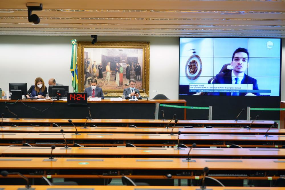 Após um mês tentando reverter acordo pelo controle da CCJ, PT falha em impedir que a comissão seja entregue ao PL, da oposição. Foto: Pablo Valadares/Câmara dos Deputados