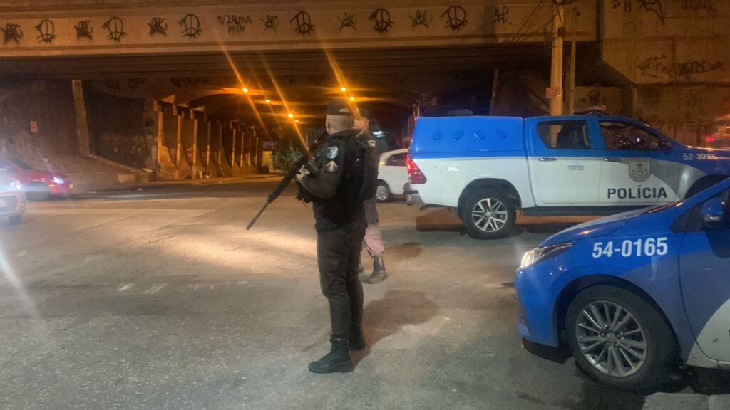 Polícia Militar do Rio de Janeiro em ação na capital fluminense. Ações em morros durante a pandemia são tem da ADPF 635 no STF. Foto: PMERJ via Twitter