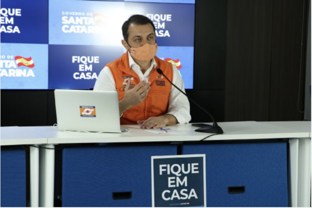 O governador de Santa Catarina, Carlos Moisés que anunciou estar com covid. Foto de divulgação do governo de SC