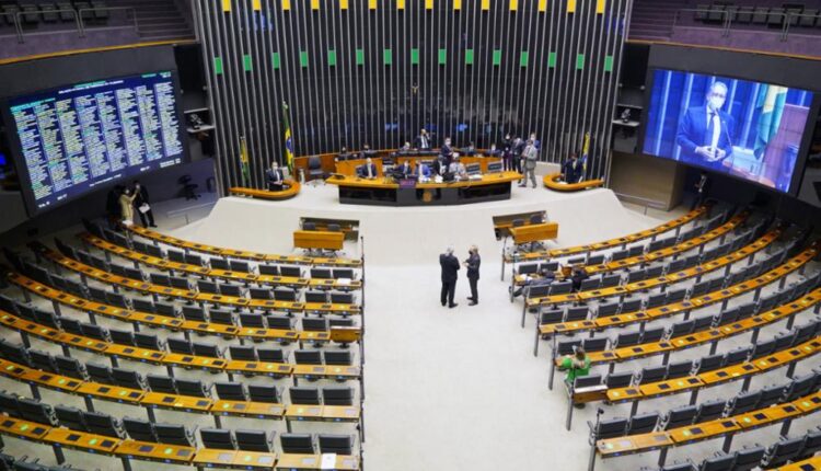 Câmara inclui medidas provisórias de forte impacto eleitoral para Jair Bolsonaro na pauta desta segunda-feira. Foto: Pablo Valadares/Agência Câmara