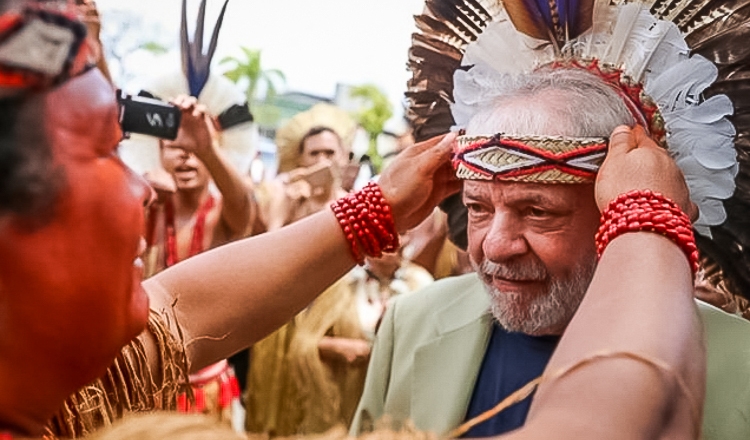 Após aprovação no Senado, movimentos de defesa dos direitos indígenas fazem campanha para que Lula vete o projeto do marco temporal. Foto: Ricardo Stuckert