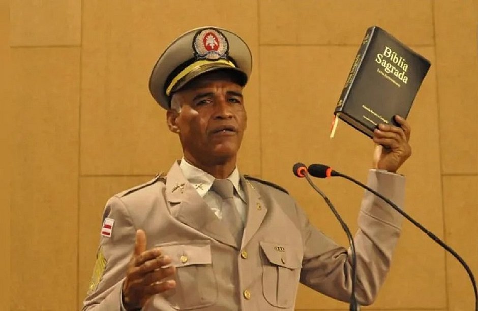 Pastor Isidório (Avante) foi promovido ao posto de capitão da Polícia Militar da Bahia, apesar de já estar aposentado. Foto: divulgação