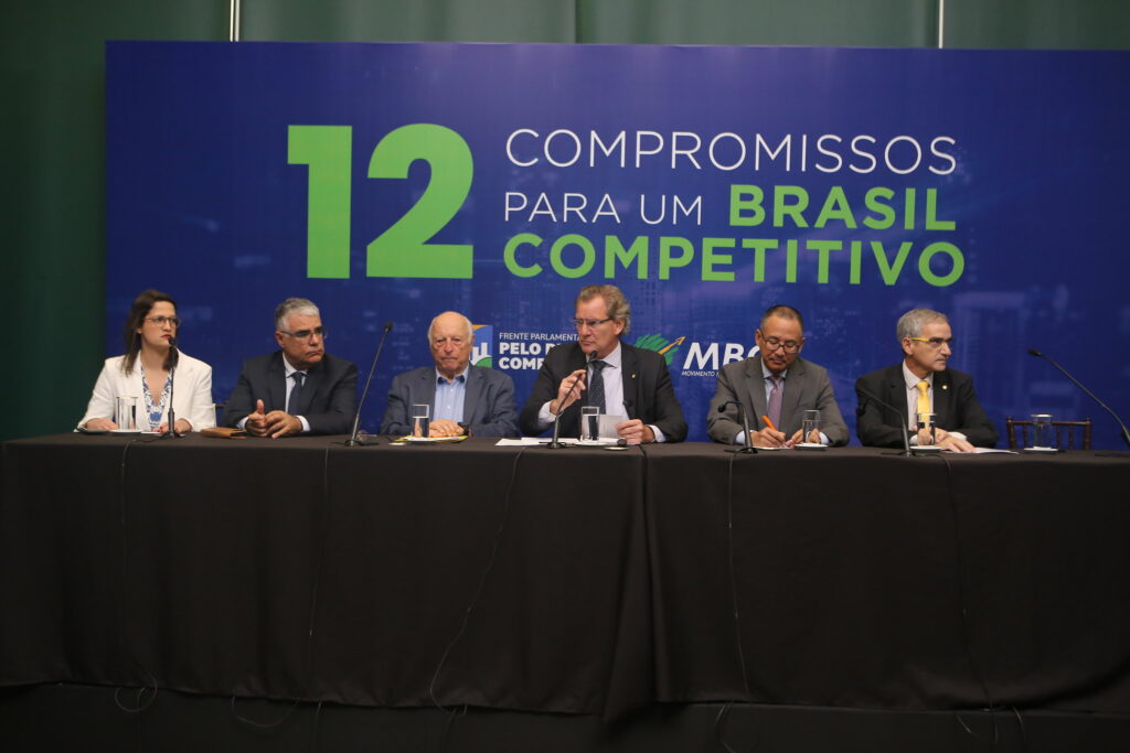 "12 Compromissos para um Brasil Competitivo” elenca propostas para tornar o ambiente de negócios no país mais lucrativo e menos burocrático. Foto: Flickr/Frente Parlamentar pelo Brasil COmpetitivo