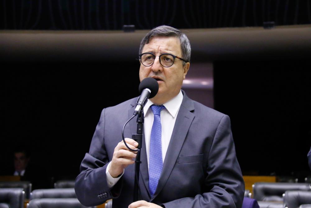O deputado federal Danilo Forte (União-CE) é o relator da PEC 1/2022, conhecida como PEC dos Auxílios.