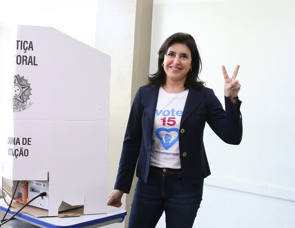 Simone Tebet destacou que sua candidatura teve sucesso por ser do centro democrático e se mostrou otimista em ir para o segundo turno. Foto: Divulgação/MDB