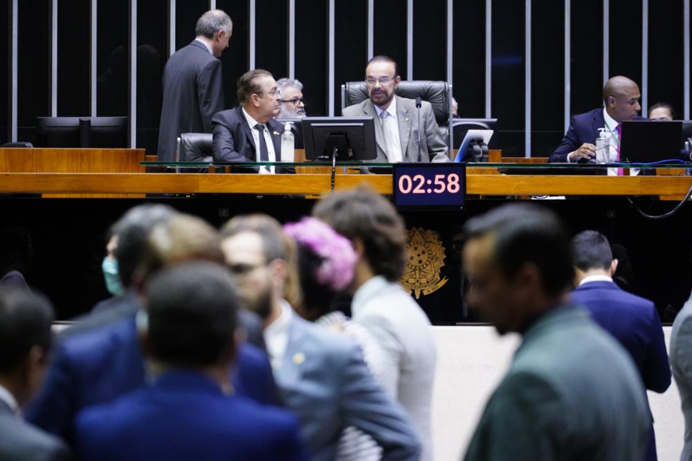 Legislatura encerra os trabalhos com recorde de assiduidade na Câmara, onde deputados tiveram média de 92,16% de presença em plenário. Foto: Pablo Valadares/Agência Câmara