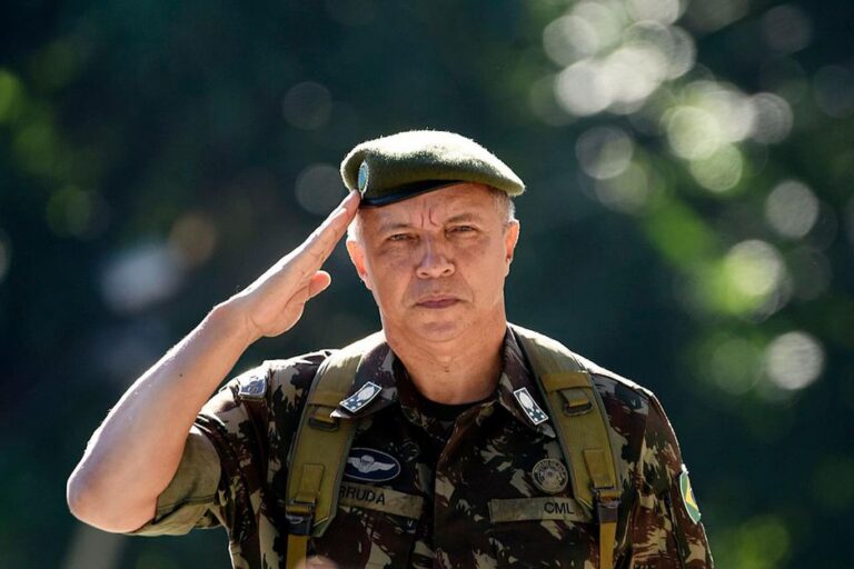 General Arruda, ex-comadante do Exército. “Ele me disse coisas que não podiame dizer". Foto: Tenente Ferrentini/Comando Militar do Leste
