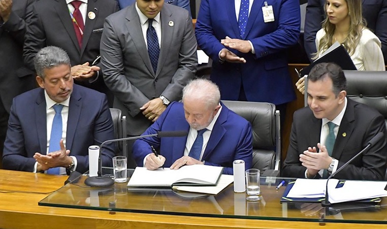Lula encaminhou pedidos de retirada de tramitação de pautas ao Congresso. Foto: Jonas Pereira/Ag. Senado