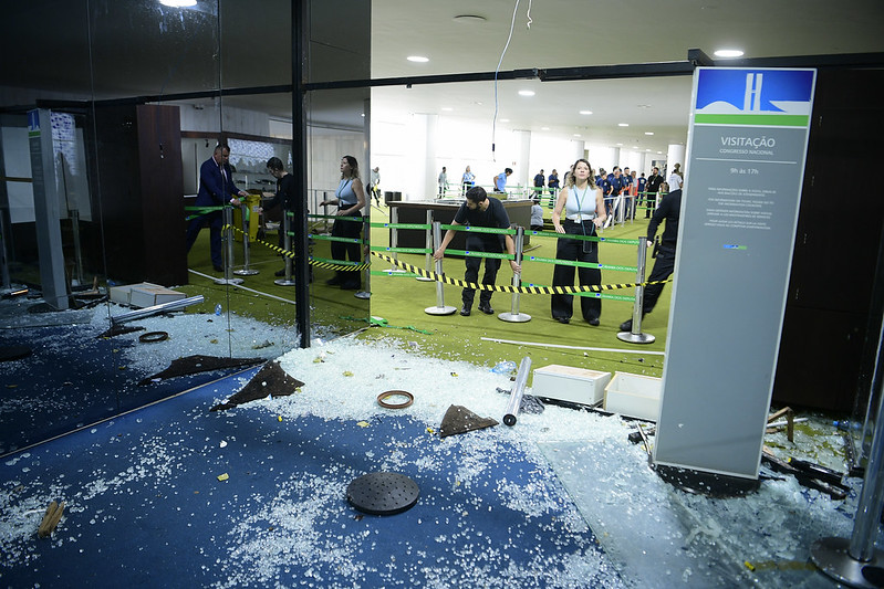 AGU pede bloqueio com base em direito à reparação de danos dos prédios públicos vandalizados, cujo prejuízo chega a R$ 18 milhões. Foto: Pedro França/Ag. Senado