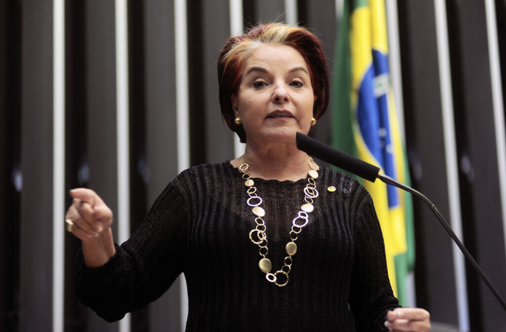 Morreu nessa terça-feira (21) a ex-deputada federal Iris de Araújo Rezende Machado, conhecida como Dona Iris. Foto: Brizza Cavalcante/Câmara dos Deputados