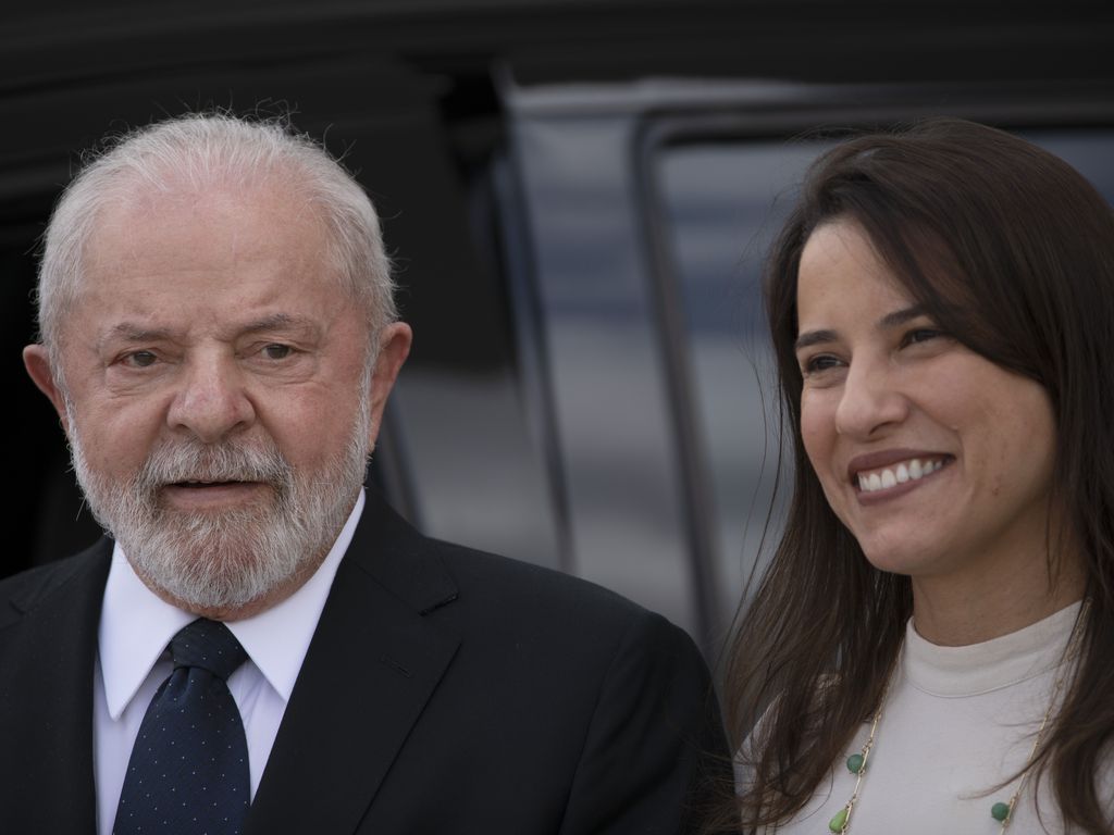 O presidente Lula (PT) repreendeu publicamente os seus apoiadores que vaiaram a governadora de Pernambuco, Raquel Lyra (PSDB), durante um evento realizado em Recife (PE). Foto: Joédson Alves/Agência Brasil