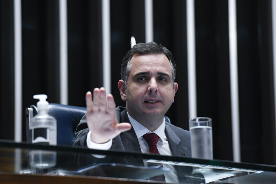 Rodrigo Pacheco solicitou a suspensão da CPMI até que seja concluída a ordem do dia no Senado, prevista para conclusão pouco após as 18h. Foto: Roque de Sá/Agência Senado