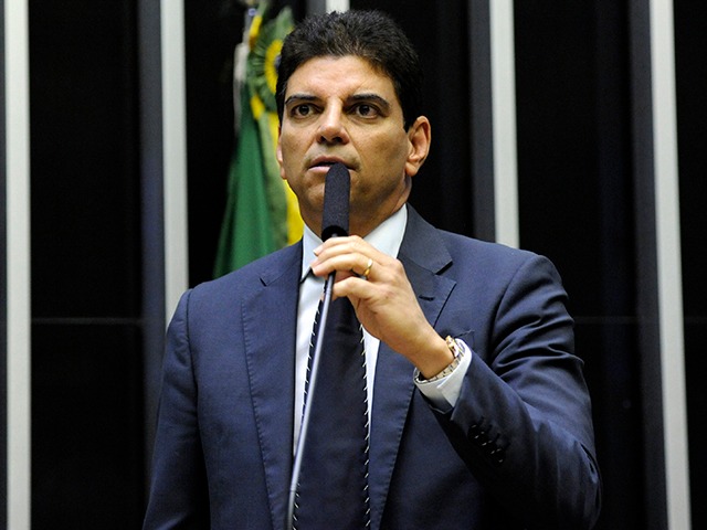 Relator defende que a criminalização pelo descumprimento do arcabouço fiscal deva ser assunto para uma lei separada. Foto: Câmara dos Deputados/Divulgação