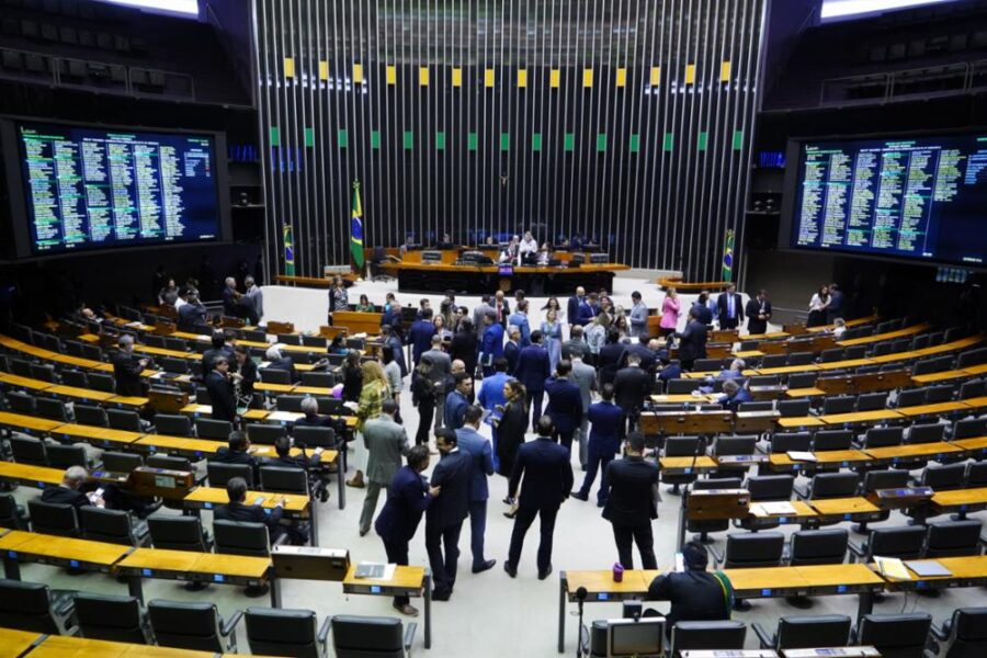 Projeto de lei que restabelece o voto de qualidade em julgamentos do Carf foi aprovado na Câmara, e vai ao Senado. Foto: Pablo Valadares/Câmara dos Deputados