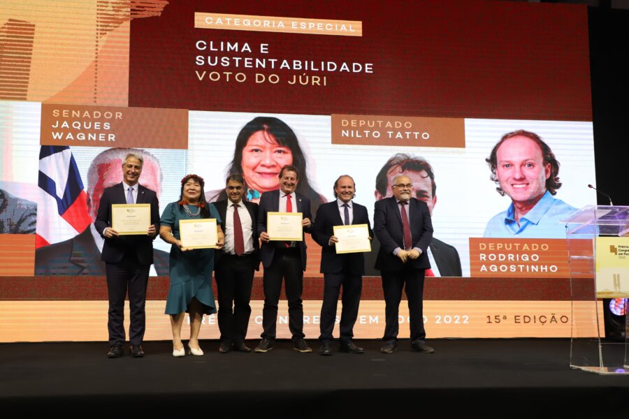 Pelo quinto ano consecutivo, o Instituto Democracia e Sustentabilidade (IDS) apoia o Prêmio Congresso em Foco. Foto: Paulo Negreiros