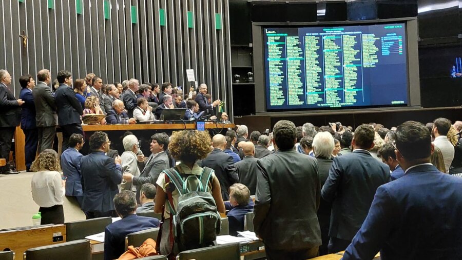 Câmara aprova reajuste a servidores. Foto: Lucas Neiva/Congresso em Foco