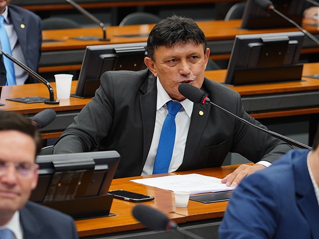 O deputado federal Delegado Éder Mauro (PL-PA) é favorito na disputa pela prefeitura de Belém