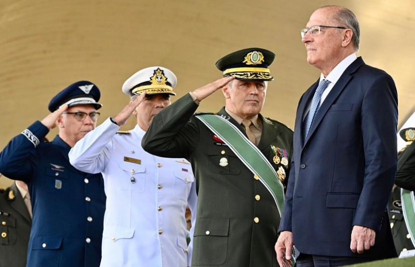 O general Tomás Paiva, comandante do exército, afirmou que a instituição não compactua com desvios de conduta. Foto: Cadu Gomes