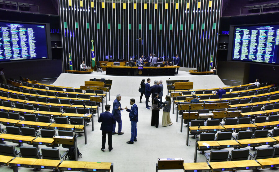 Requerimentos de urgência da minirreforma eleitoral chegam à pauta da Câmara dos Deputados, bem como taxação de apostas virtuais. Foto: Zeca Ribeiro/Câmara dos Deputados