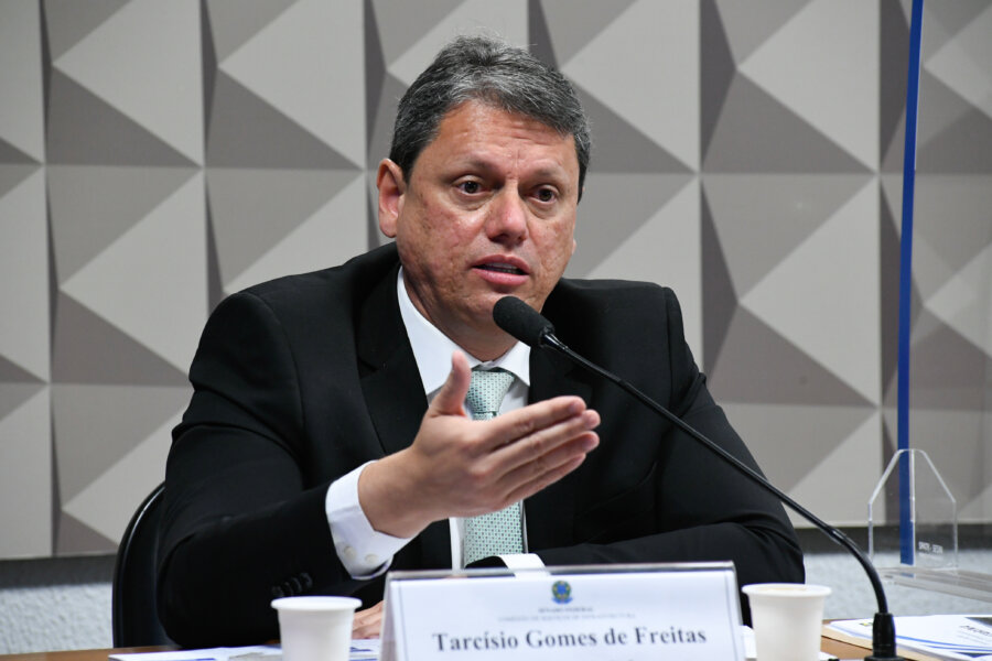 Tarcísio de Freitas, governador de São Paulo, defendia modelo que dava mais poder ao Sudeste no Conselho Federativo