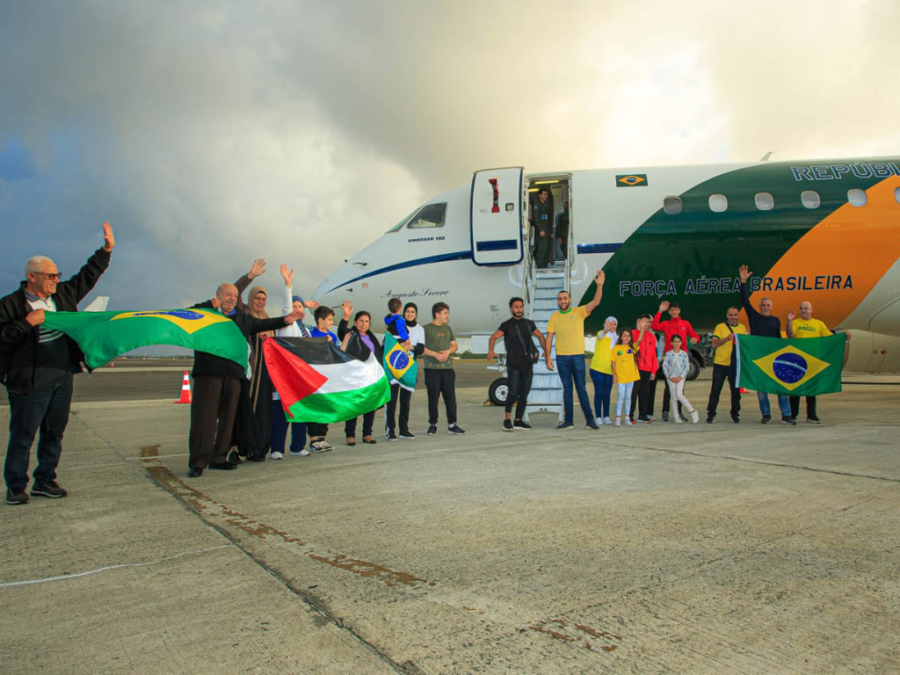 Operação Voltando em Paz, do Governo Federal, faz escala no Recife trazendo repatriados da Cisjordânia. Foto: Gov BR/FAB