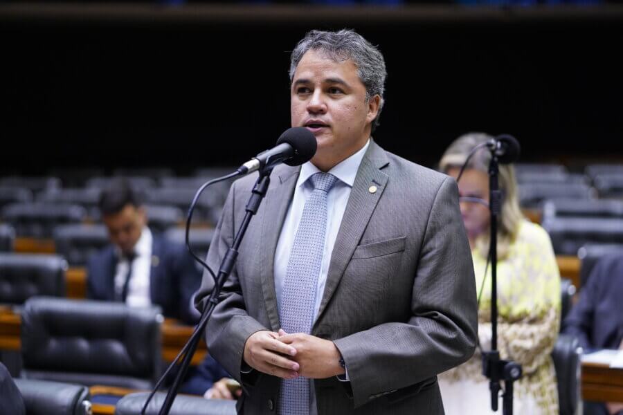 O deputado Efraim Filho (União Brasil-PB), autor do projeto que prorroga a desoneração da folha. Foto: Pablo Valadares/Câmara dos Deputados