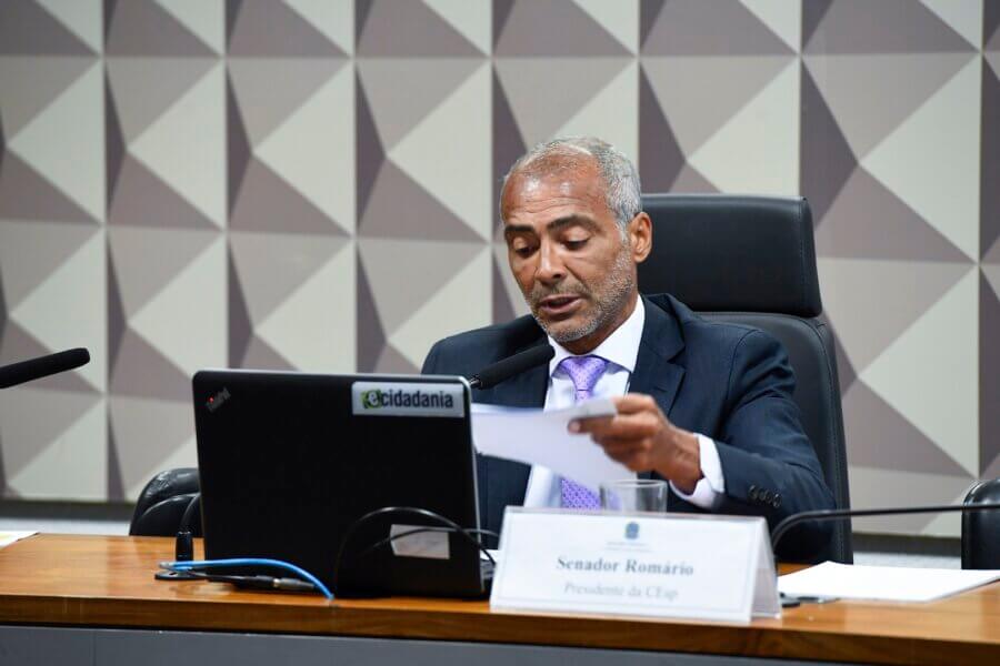 Romário, que foi o relator do projeto das apostas esportivas na Comissão de Esportes
