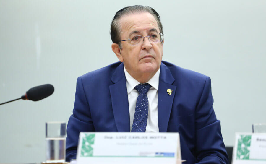 Luiz Carlos Motta, relator do Orçamento, que aumentou o valor do Fundo Eleitoral