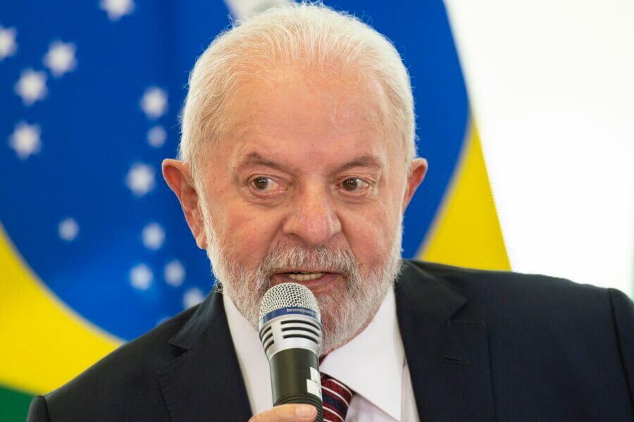 Durante lançamento do programa Acredita, o presidente Lula cobrou dedicação de ministros com articulação no Congresso. Foto: Marcelo Camargo/Agência Brasil